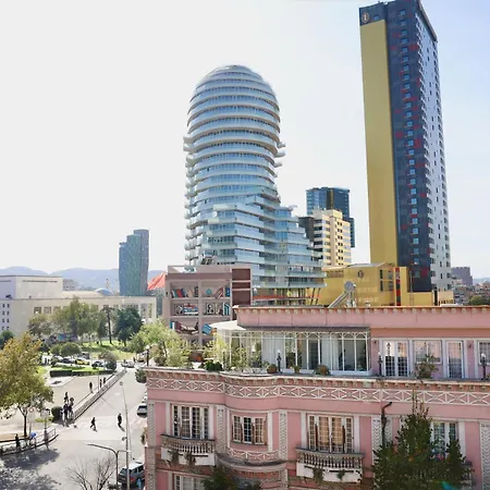 Central Apartments *