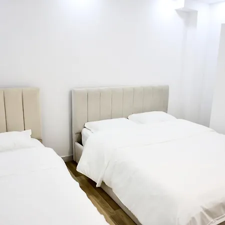 Central Apartments Апартаменты Тирана