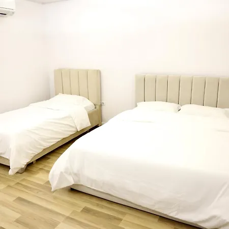 Central Apartments Тирана