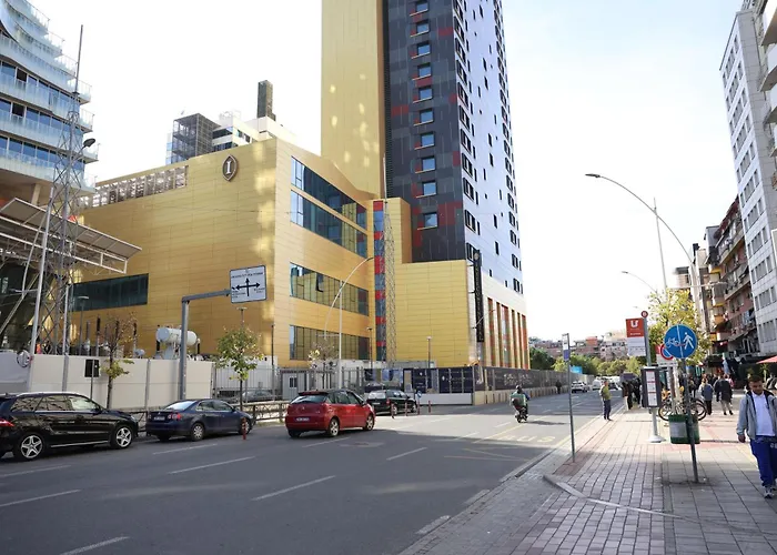 Central Apartments Апартаменты